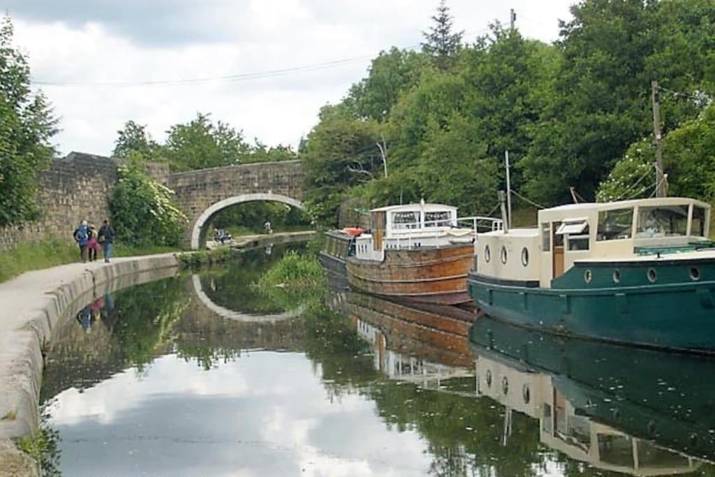 *fl1k* For Your Relaxed & Cosy + Free Parking + Free Fast Wifi Leeds (West Yorkshire)