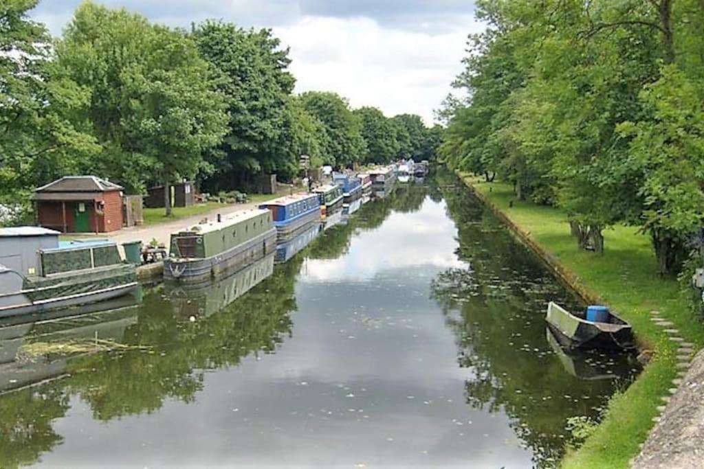 *fl1k* For Your Relaxed & Cosy + Free Parking + Free Fast Wifi Leeds (West Yorkshire)